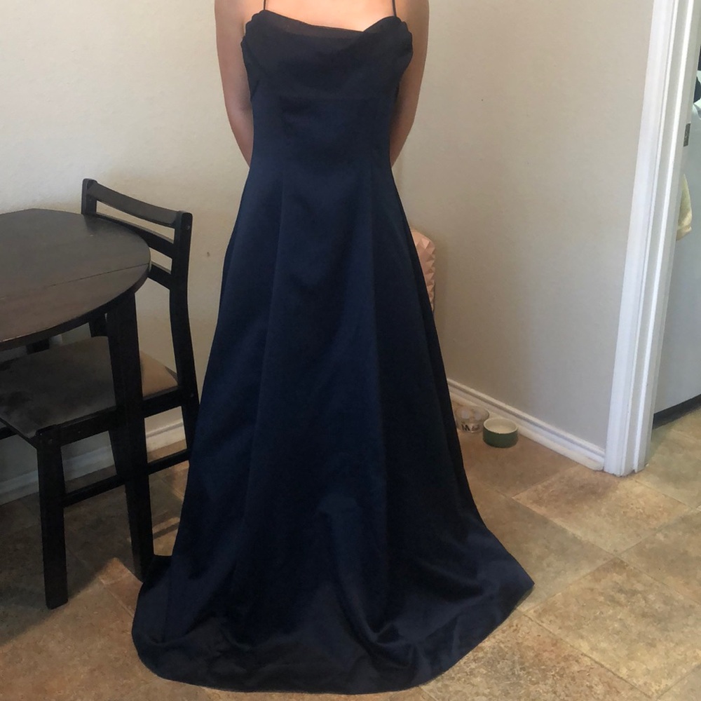 👗formal navy gown with shawl